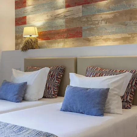 Boutique Casa Do Outeiro - Arts & Crafts Hotel