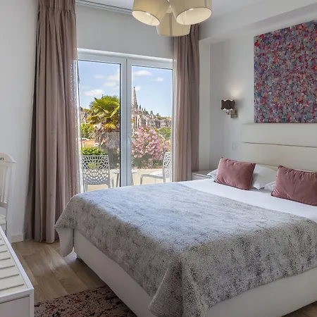 Boutique Casa Do Outeiro - Arts & Crafts Hotel Batalha